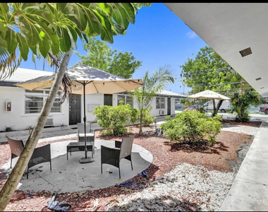820 Ne 16th Avenue - Photo Thumbnail 8