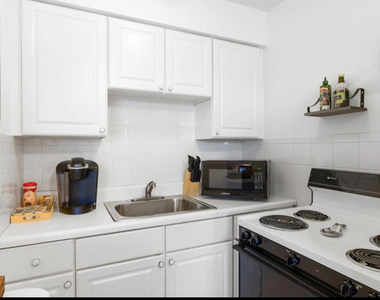 820 Ne 16th Avenue - Photo Thumbnail 3