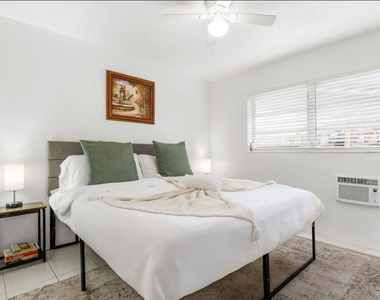 820 Ne 16th Avenue - Photo Thumbnail 5