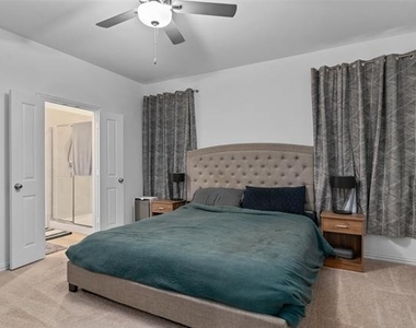 8716 Whistling Duck Drive - Photo Thumbnail 6
