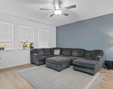 8716 Whistling Duck Drive - Photo Thumbnail 9
