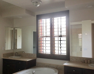68 Cienega - Photo Thumbnail 14