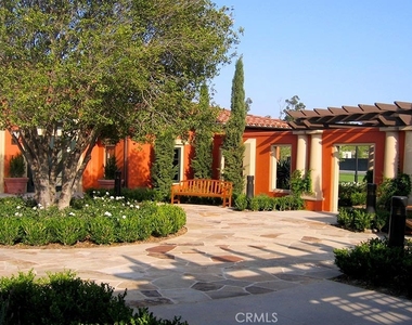 68 Cienega - Photo Thumbnail 32