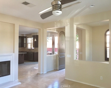 68 Cienega - Photo Thumbnail 12