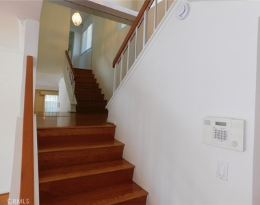 7 Lakeview - Photo Thumbnail 22