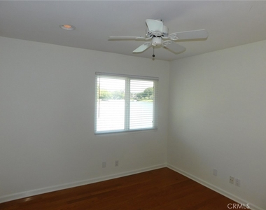 7 Lakeview - Photo Thumbnail 30