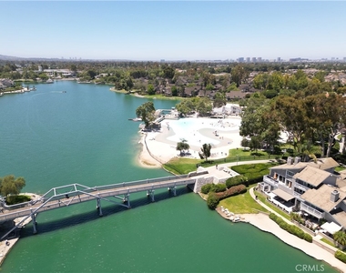 7 Lakeview - Photo Thumbnail 3