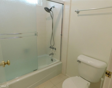 7 Lakeview - Photo Thumbnail 28