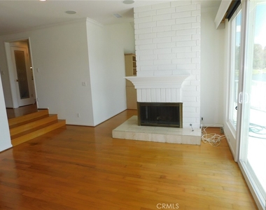 7 Lakeview - Photo Thumbnail 17