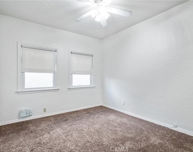 929 E 37th - Photo Thumbnail 19