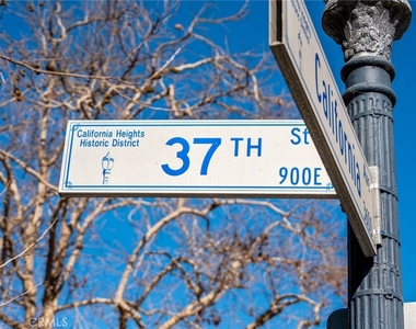 929 E 37th - Photo Thumbnail 30