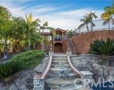 2440 Los Alisos Drive - Photo Thumbnail 2