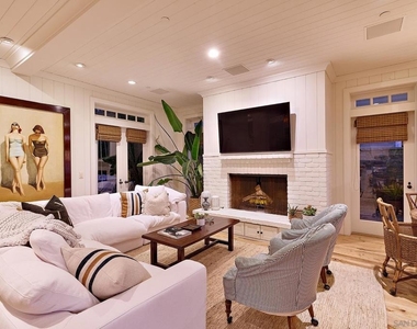 2720 Ocean Front - Photo Thumbnail 18