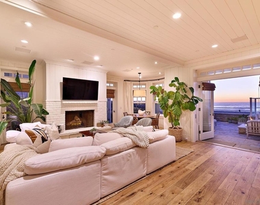 2720 Ocean Front - Photo Thumbnail 15