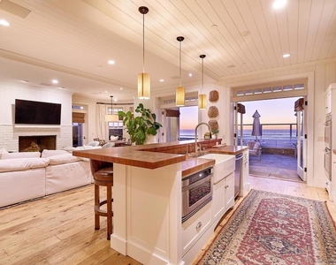 2720 Ocean Front - Photo Thumbnail 16