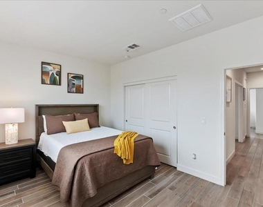 58179 Aragon Way - Photo Thumbnail 18
