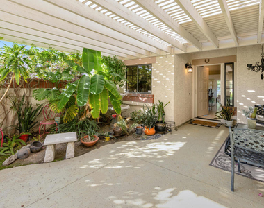 101 Avellino Circle - Photo Thumbnail 3