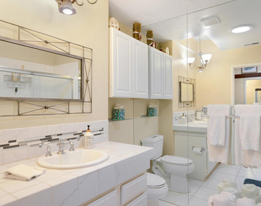 101 Avellino Circle - Photo Thumbnail 17