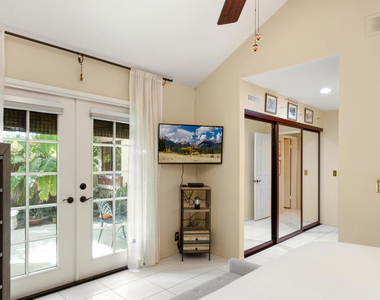 101 Avellino Circle - Photo Thumbnail 15