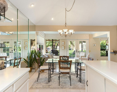 101 Avellino Circle - Photo Thumbnail 13