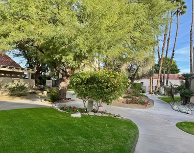 310 Forest Hills Drive - Photo Thumbnail 16