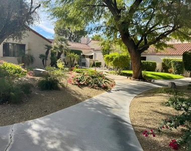 310 Forest Hills Drive - Photo Thumbnail 8