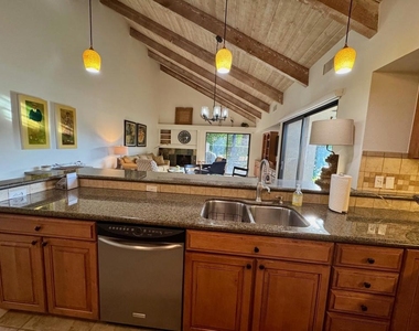 310 Forest Hills Drive - Photo Thumbnail 4