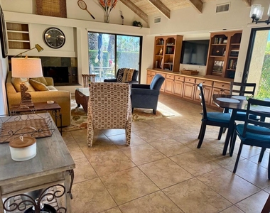 310 Forest Hills Drive - Photo Thumbnail 6