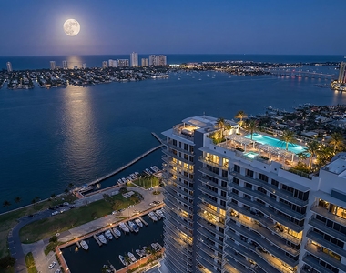 220 Lake Shore Drive - Photo Thumbnail 1