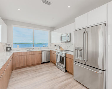 41 Sw Seminole Street - Photo Thumbnail 8