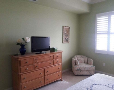 4 Harbour Isle Drive E - Photo Thumbnail 14