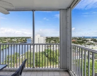 1505 N Riverside Drive - Photo Thumbnail 13