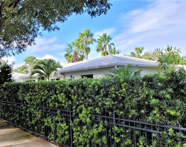 403 32nd Street - Photo Thumbnail 1
