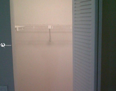 1239 Sw 46th Avenue - Photo Thumbnail 11
