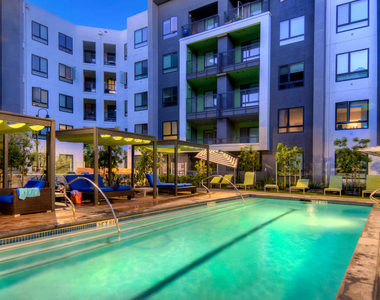 5560 Lexington Ave - Photo Thumbnail 37