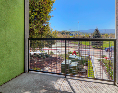 5560 Lexington Ave - Photo Thumbnail 49