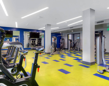 5560 Lexington Ave - Photo Thumbnail 27