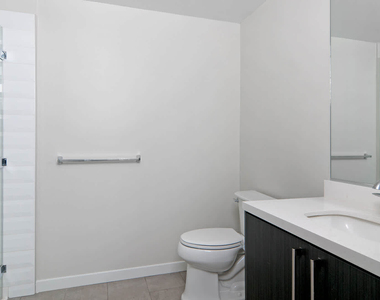5560 Lexington Ave - Photo Thumbnail 21