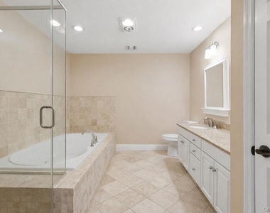305 Glenwood Drive - Photo Thumbnail 13