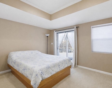 305 Glenwood Drive - Photo Thumbnail 21