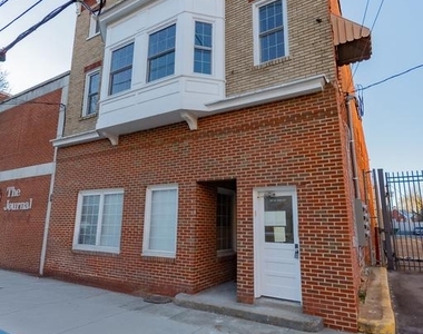 215 W King Street - Photo Thumbnail 22