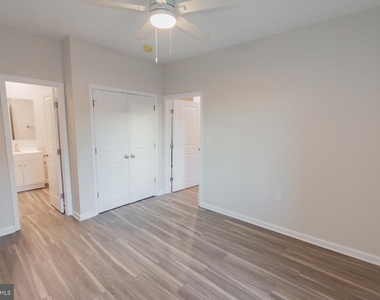 215 W King Street - Photo Thumbnail 24