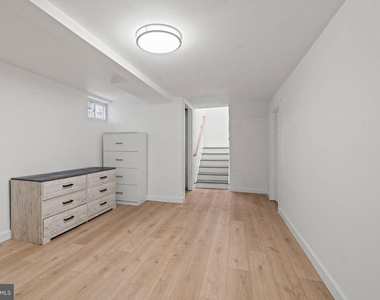 209 Front Street - Photo Thumbnail 23