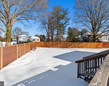 209 Front Street - Photo Thumbnail 33