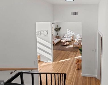 209 Front Street - Photo Thumbnail 17