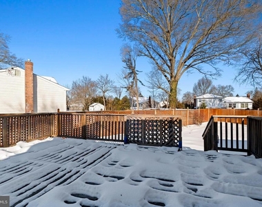 209 Front Street - Photo Thumbnail 32