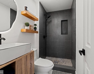 209 Front Street - Photo Thumbnail 13