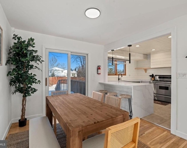 209 Front Street - Photo Thumbnail 27