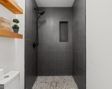 209 Front Street - Photo Thumbnail 14