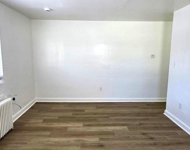 3207 11th Pl Se - Photo Thumbnail 1